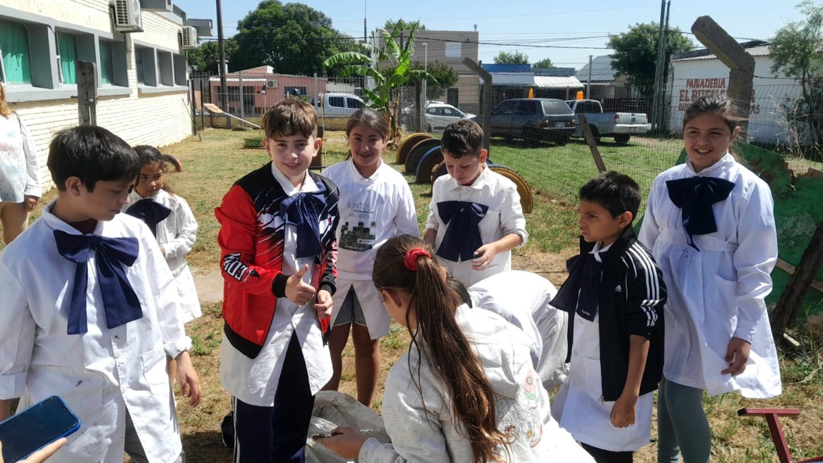 586026903_806700218794233_829665624662634301_n